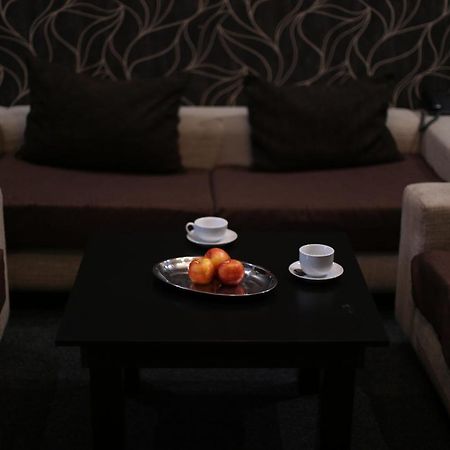 Готель "Палац" Okhtyrka Extérieur photo